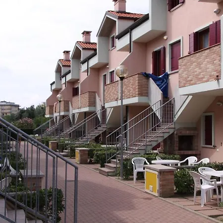 Appartement Homely Flat In A With Pool In Rosolina *