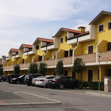 Homely Flat In A With Pool In Rosolina